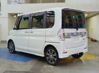 タントカスタム RS　トップエディションSAⅡ　ターボ　純正ナビＴＶ　バックカメラ　4WD