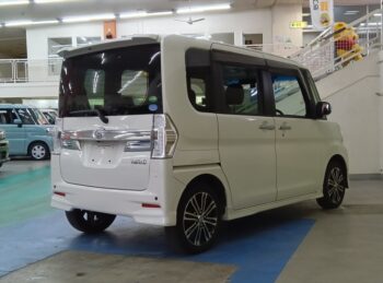タントカスタム RS　トップエディションSAⅡ　ターボ　純正ナビＴＶ　バックカメラ　4WD