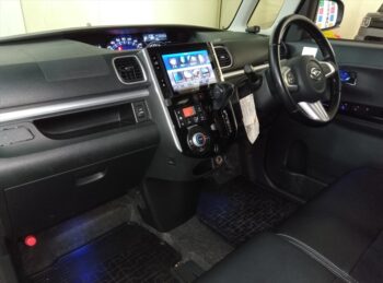 タントカスタム RS　トップエディションSAⅡ　ターボ　純正ナビＴＶ　バックカメラ　4WD