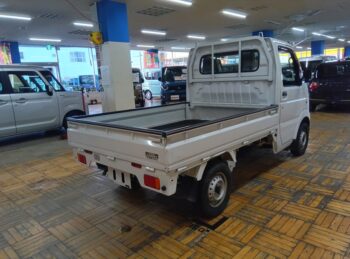 キャリイトラック ＫＣエアコン・パワステ　地区限定車 4WD
