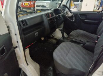 キャリイトラック ＫＣエアコン・パワステ　地区限定車 4WD