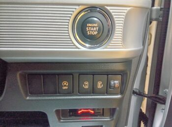 スペーシア ハイブリッドＸ　純正ナビ　バックカメラ 4WD