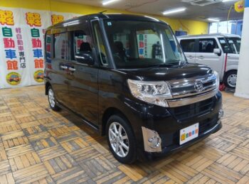 タントカスタム Ｘ　ナビ　TV　バックカメラ 4WD
