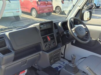 クリッパートラック DX農繁 現行型 未使用車 4WD