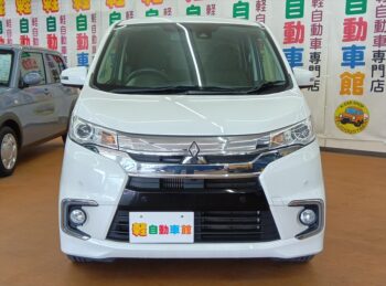 eKカスタム Ｔ ターボ　セーフティプラスエディション　純正ナビ・ＴＶマルチラウンドモニター　後期型 4WD 
