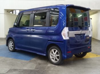 タントカスタム X　後期型　4WD