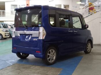 タントカスタム X　後期型　4WD