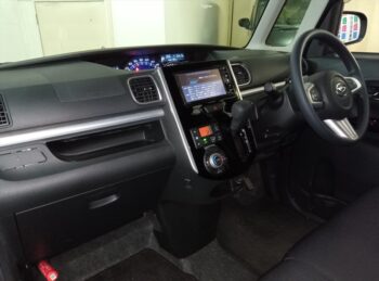タントカスタム X　後期型　4WD