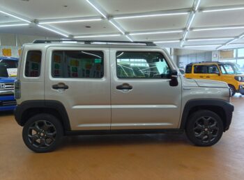 ハスラー タフワイルド ターボ　純正８インチナビ・ＴＶ　現行型 4WD