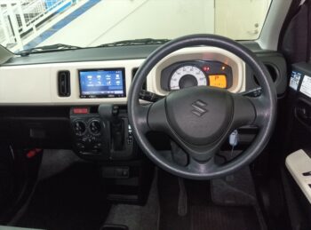 アルト F　ナビ・TV　4WD