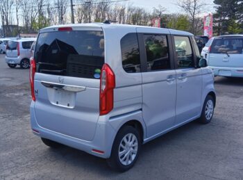 N-BOX G・Lホンダセンシング 純正ナビ・バックカメラ 4WD