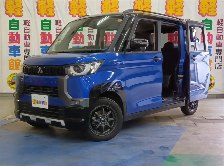 デリカミニ G　ディスプレイオーディオ・バックカメラ　4WD