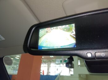 デリカミニ G　ディスプレイオーディオ・バックカメラ　4WD