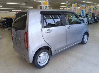 N-WGN G・ホンダセンシング　ナビ・バックカメラ　4WD