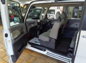 タント Ｘターボ 4WD