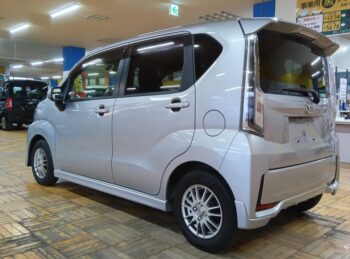 ムーヴカスタム Ｘリミテッド ＳＡⅢ　後期型　純正ナビ　アラウンドビューモニター 4WD