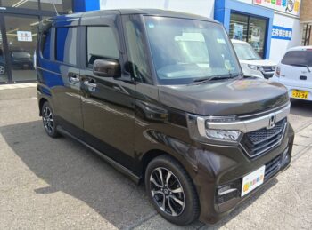 N-BOXカスタム Ｇ・Ｌホンダセンシング ディスプレイオーディオ