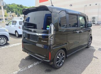 N-BOXカスタム Ｇ・Ｌホンダセンシング ディスプレイオーディオ