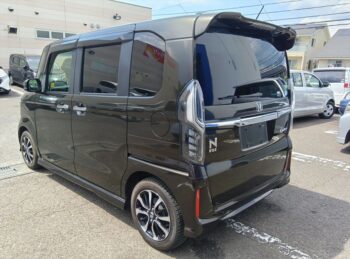 N-BOXカスタム Ｇ・Ｌホンダセンシング ディスプレイオーディオ