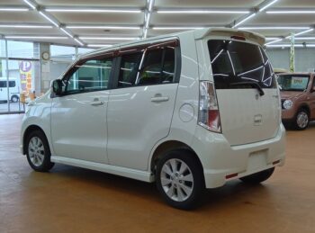 ワゴンR スティングレー Ｔ ターボ 4WD