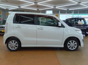ワゴンR スティングレー Ｔ ターボ 4WD