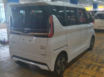 ルークス ハイウェイスターＸ　ナビ　アラウンドビューモニター　後期型 4WD