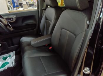 N-WGNカスタム Ｌ　８インチナビ　ＴＶ　バックカメラ 4WD