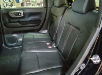 N-WGNカスタム Ｌ　８インチナビ　ＴＶ　バックカメラ 4WD