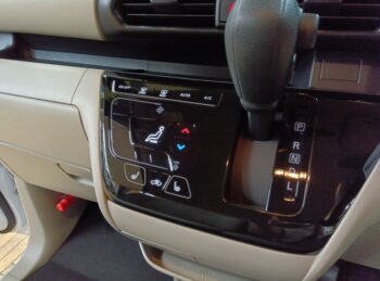 ルークス Ｘ　アラウンドビューモニター 4WD