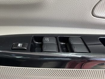 eKスペース M　e-アシスト　後期型　４WD