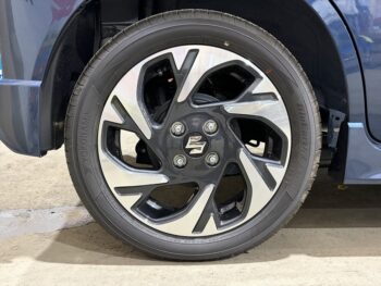 スペーシアカスタム ハイブリッド　XS　未使用車 4WD