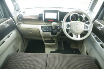 N-BOX+ ＧターボＬパッケージ 4WD