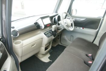 N-BOX+ ＧターボＬパッケージ 4WD