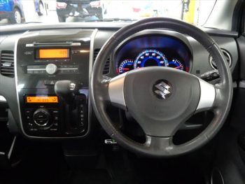 ワゴンR スティングレー X　 4WD