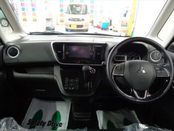 eKスペースカスタム T　 ターボ　セーフティプラス　 4WD