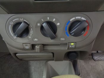 アルト Ｅ エアコン・パワステ付　4WD