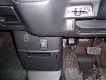 N-BOXカスタム Ｇ・Ｌ ターボ ホンダセンシング 4WD