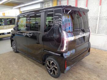 タントカスタム X 未使用車 4WD