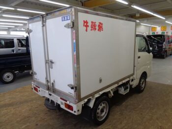 サンバートラック TB　冷蔵冷凍車　 -5℃　4WD