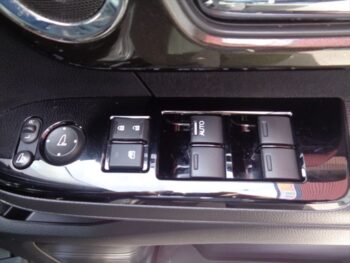 N-BOXカスタム Ｇ・Ｌ ホンダセンシング 4WD