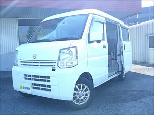 NV100クリッパーバン ＧＸ エマージェンシーブレーキ 4WD