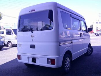 NV100クリッパーバン ＧＸ エマージェンシーブレーキ 4WD