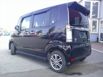 N-BOXカスタム ＳＳパッケージ 4WD