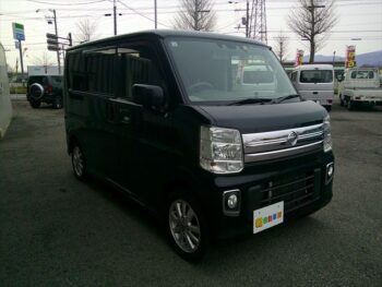 NV100クリッパーリオ Ｅ ターボ 4WD
