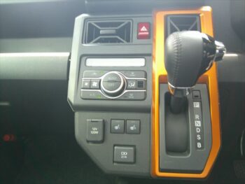 タフト Ｇ エコアイドル非装着車 4WD