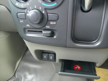 スクラムバン PC　未使用車　4WD
