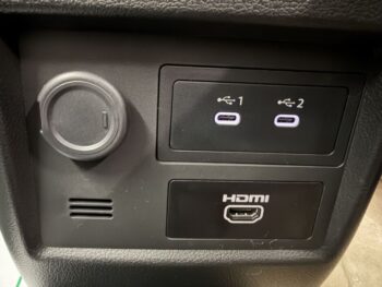 デリカミニ T プレミアム デリマルパッケージ 届出済未使用車 4WD