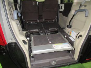 N-BOX G・スロープL ホンダセンシング 福祉車両 4WD