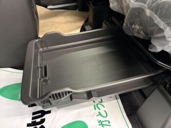 デリカミニ T プレミアム デリマルパッケージ 届出済未使用車 4WD