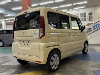 スペーシア ハイブリッドG　未使用車　4WD